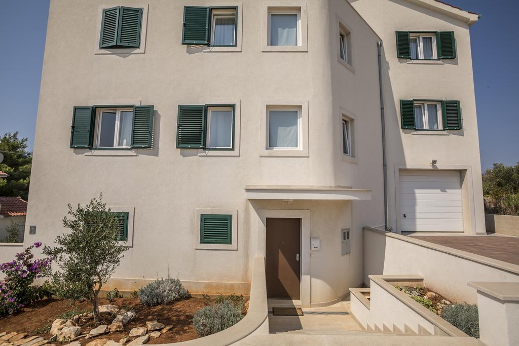 Apartmani Mariela Maslinica Εξωτερικό φωτογραφία